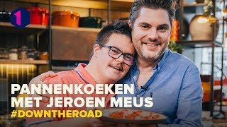 Down the road Jaimie en Jeroen Meus bakken pannenkoeken [upl. by Botnick]