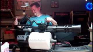 Team Fortress 2 Heavy Minigun Prop Reveal [upl. by Savitt]