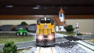 Review Intermountain UP SD402 ex CNW [upl. by Lipscomb]