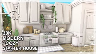 BLOXBURG  30K MODERN COZY STARTER HOUSE  2 STORY [upl. by Eiramacissej]