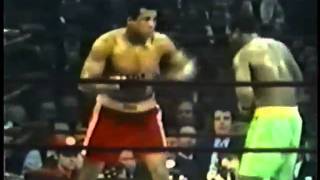 Muhammad Ali vs Joe Frazier I Round 15 Knockdown [upl. by Lovato]