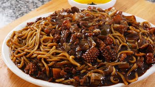 Noodles and black bean sauce deluxe platter Jaengbanjjajangmyeon 쟁반짜장면 [upl. by Esilenna779]