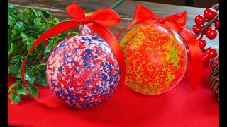 Come decorare le palline di Natale con i pastelli a cera [upl. by Anabella]