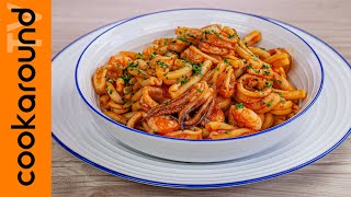 Pasta calamari e gamberi [upl. by Avalsorim949]