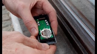 Changing the battery CR2032 from a friedland doorbell [upl. by Asilahs101]