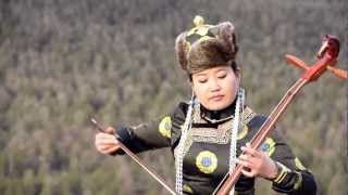 Traditional Mongolian Music amp Song quotThree Beautiful Chestnut Maresquot [upl. by Ahsa677]