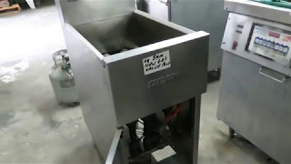 How to turn on your regular 40 lb Commercial Fryer [upl. by Keele33]